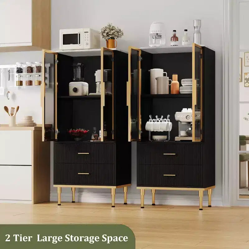 Credenza moderna scanalata con anta in vetro e 2 cassetti, ripiani regolabili, dettagli dorati, struttura in MDF per cucina, soggiorno, ufficio