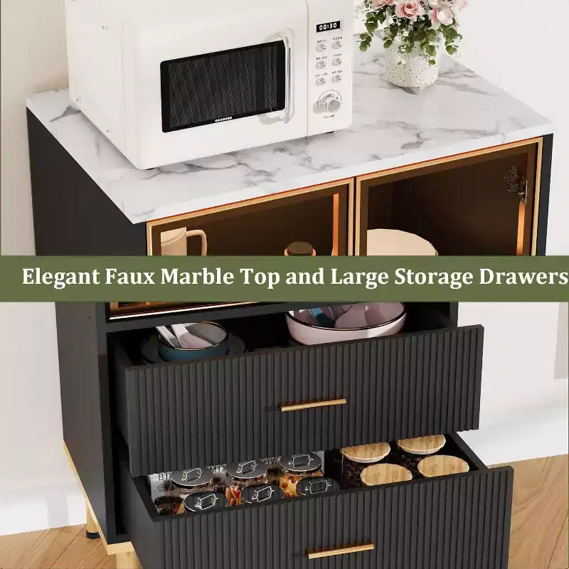 Credenza moderna scanalata con anta in vetro e 2 cassetti, ripiani regolabili, dettagli dorati, struttura in MDF per cucina, soggiorno, ufficio
